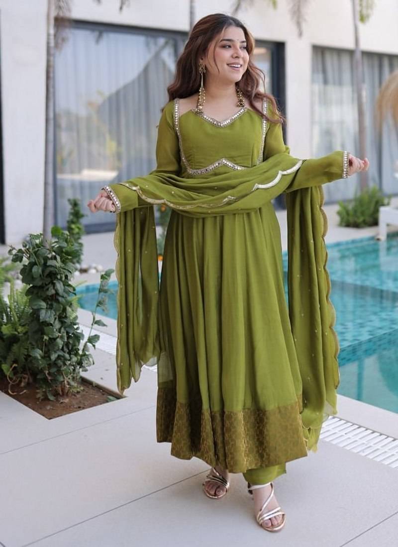 Green mul chanderi with mirror lace work stitched kurti pant with dupatta