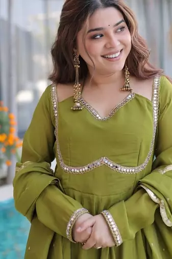 Green mul chanderi with mirror lace work stitched kurti pant with dupatta