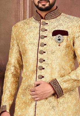Gold straight pattern work on zari jamewar fabric with handwork 3
