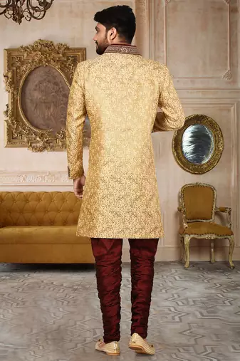 Gold anghrakha pattern work on zari jamewar fabric with handwork