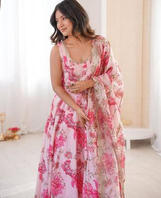 Pink floral printed suit set 4