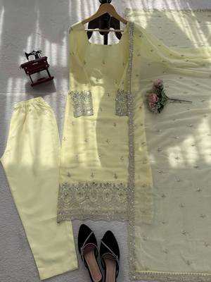 Pastel yellow straight suit set 4