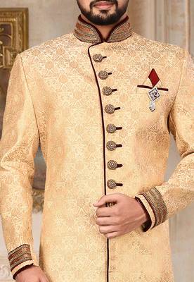 Gold anghrakha pattern work on zari jamewar fabric with handwork 3