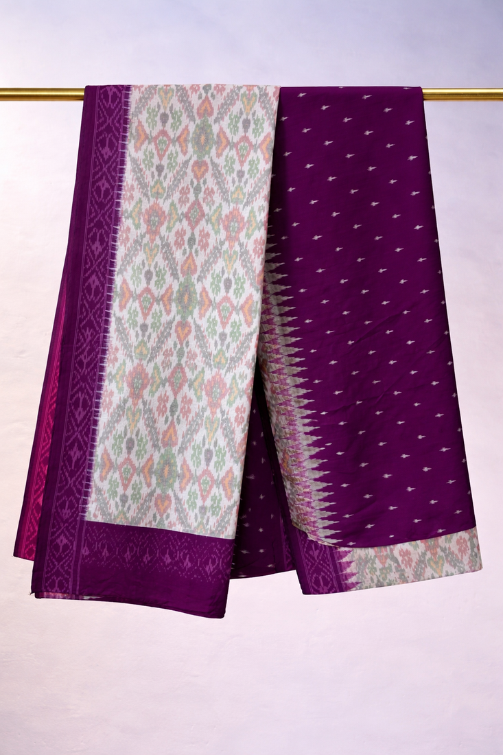 Ikaat woven saree Without Blouse
