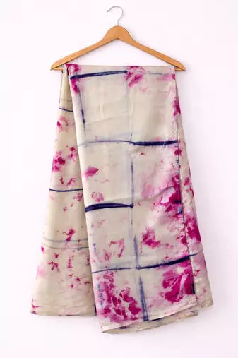 Tie & dye semi silk saree without blouse