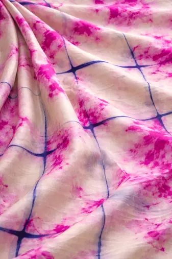 Tie & dye semi silk saree without blouse