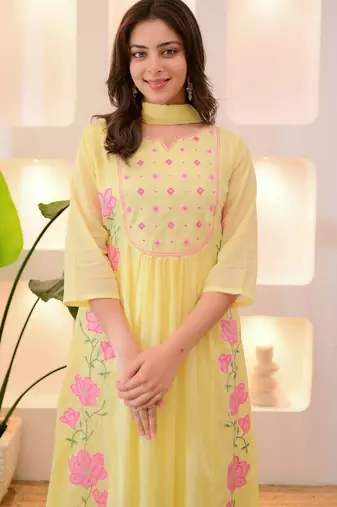 Women's pink silk sequin embroidered kurta pant set with organza dupatta