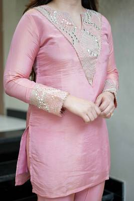 Elegant pink silk sequin embroidery v-neck co-ord set 5