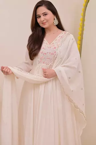 White chanderi silk sequin round neck kurta set with embroidered chanderi dupatta