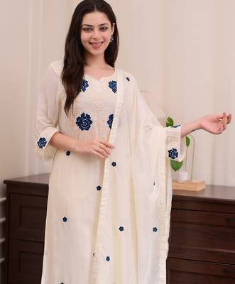 Women's white rayon slub sequin embroidered kurta pant set with chanderi dupatta 3