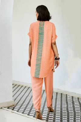 Peach printed linen kurta set 2