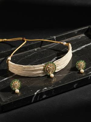  women gold plated white kundan jewellery set 2