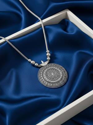  women round mandaliya silver plated necklace 2