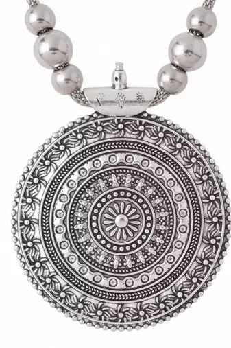  women round mandaliya silver plated necklace