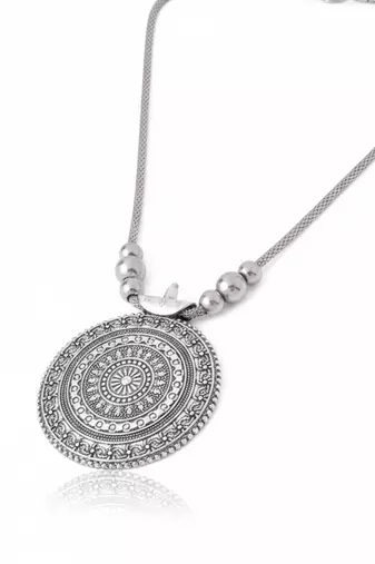  women round mandaliya silver plated necklace