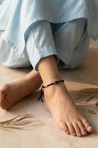  women set of 2 black beaded evil eye anklet