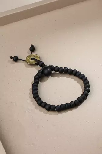  men black beaded bracelet