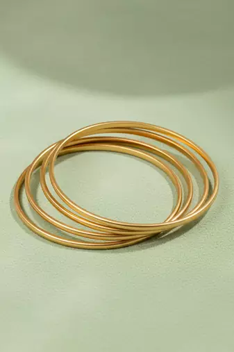  women set of 4 gold plated handcrafted bangle