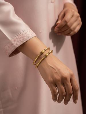  women set of 2 gold plated meenakari kada bangle 1