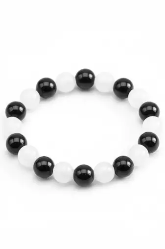  unisex black & white beaded bracelet