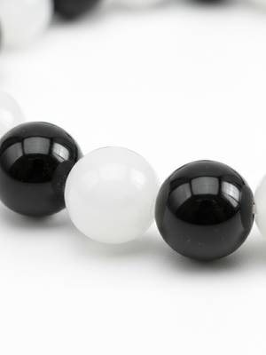  unisex black & white beaded bracelet 5
