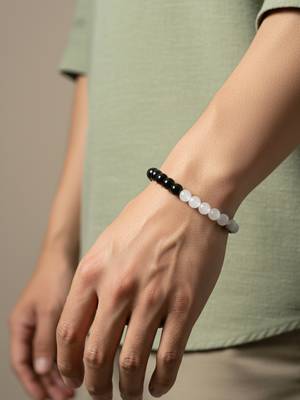  unisex black & white crystal beaded bracelet 3