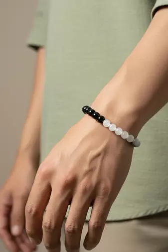  unisex black & white crystal beaded bracelet
