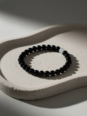  unisex black & white crystal beaded bracelet 2
