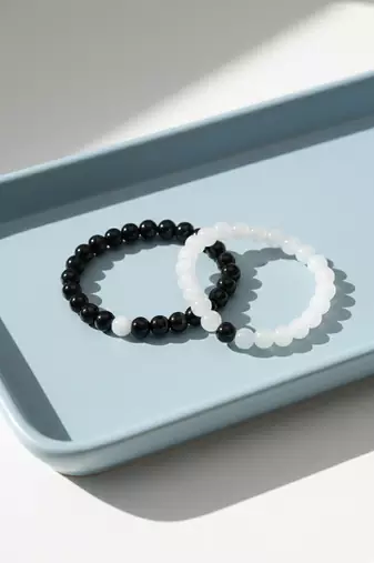  unisex set of 2 black & white crystal beaded bracelet