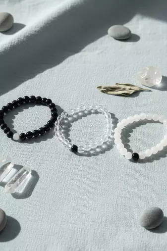  unisex set of 3 black & white crystal beaded bracelet