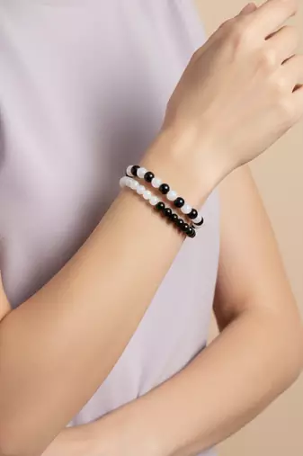  unisex set of 2 black & white crystal beaded bracelet