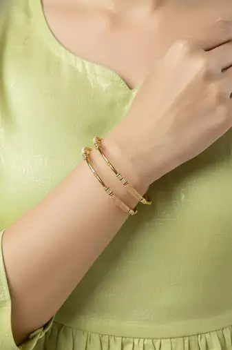  women set of 2 gold plated handcrafted traditional bangle