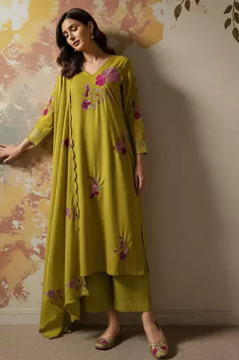 Mehendi green chanderi silk sequin kurta set with embroidered organza dupatta