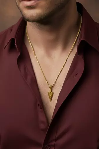  men's arrow shaped gold plated pendant with chain 