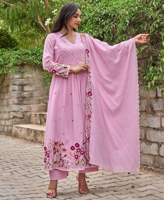 Pink chanderi silk sequin v-neck kurta set with embroidered chanderi dupatta 3