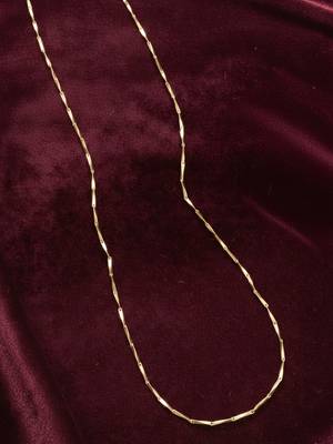  women gold plated handcrafted minimal chain 4