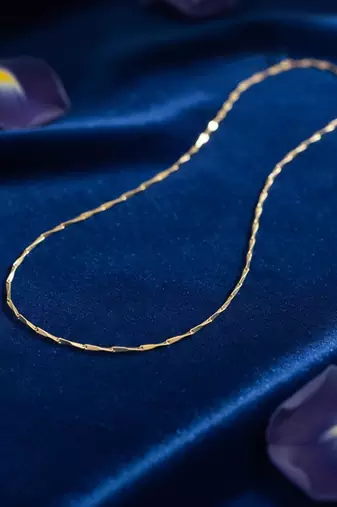  women gold plated handcrafted minimal chain