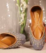 Grey embroidered leather juttis