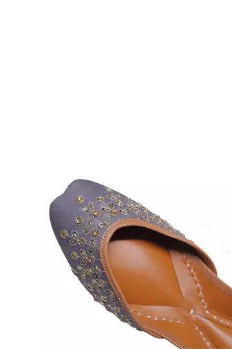 grey embroidered leather juttis for women