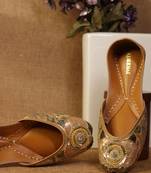 Multicolor embroidered leather juttis