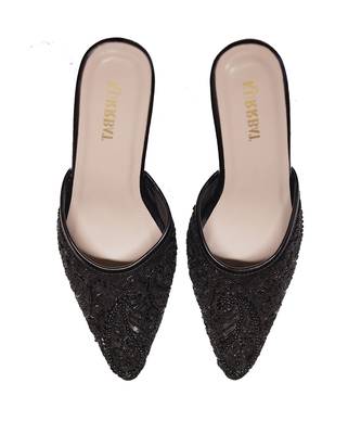 Black beads embroidered synthetic heels 3