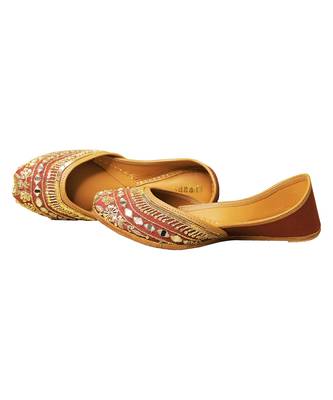 Ruby red embroidered leather juttis 5