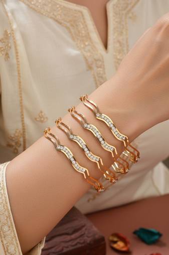  women set of 4 gold plated cz stone bangle