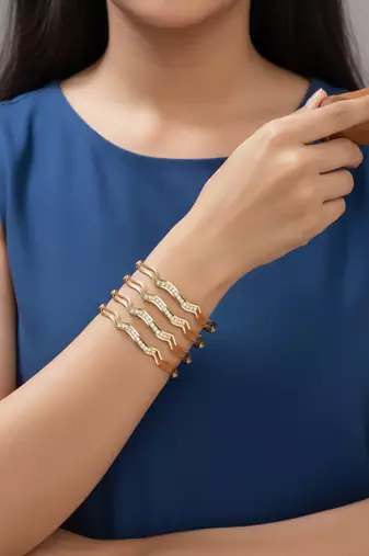  women set of 4 gold plated cz stone bangle