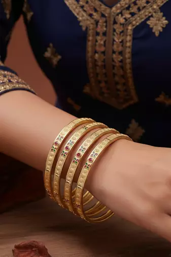  women set of 4 gold plated artificial stone bangle