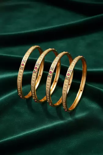  women set of 4 gold plated artificial stone bangle