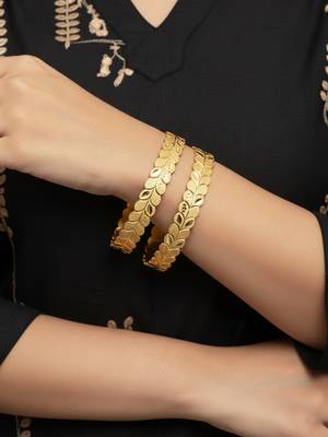  women set of 2 leaf design gold plated kada bangle 3