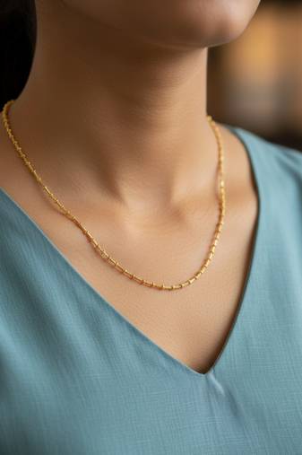  women gold plated minimal chain