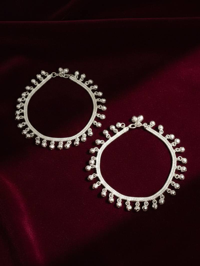  women set of 2 silver plated ghunguru beaded anklet