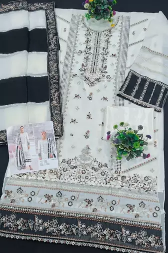 White silk suit with embroidered khatli 